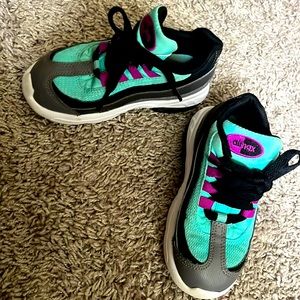 Toddler girl/boy Nike Air Max